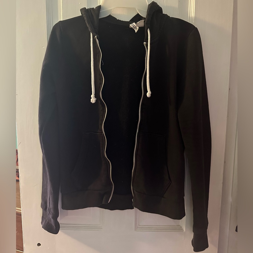 Black H&M zip up hoodie